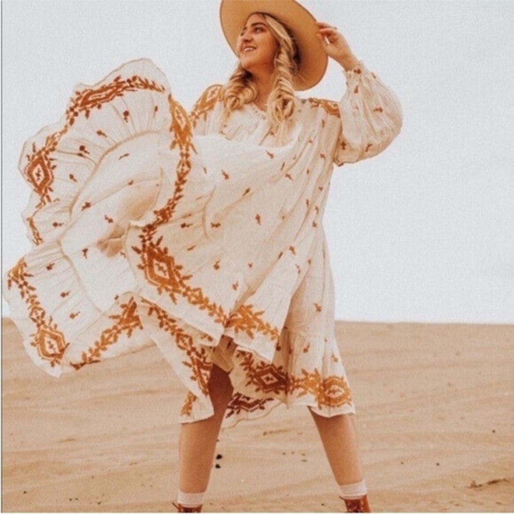 ✅ Free People Dress Terracotta Lavender Field Midi in White Gold Embroidered